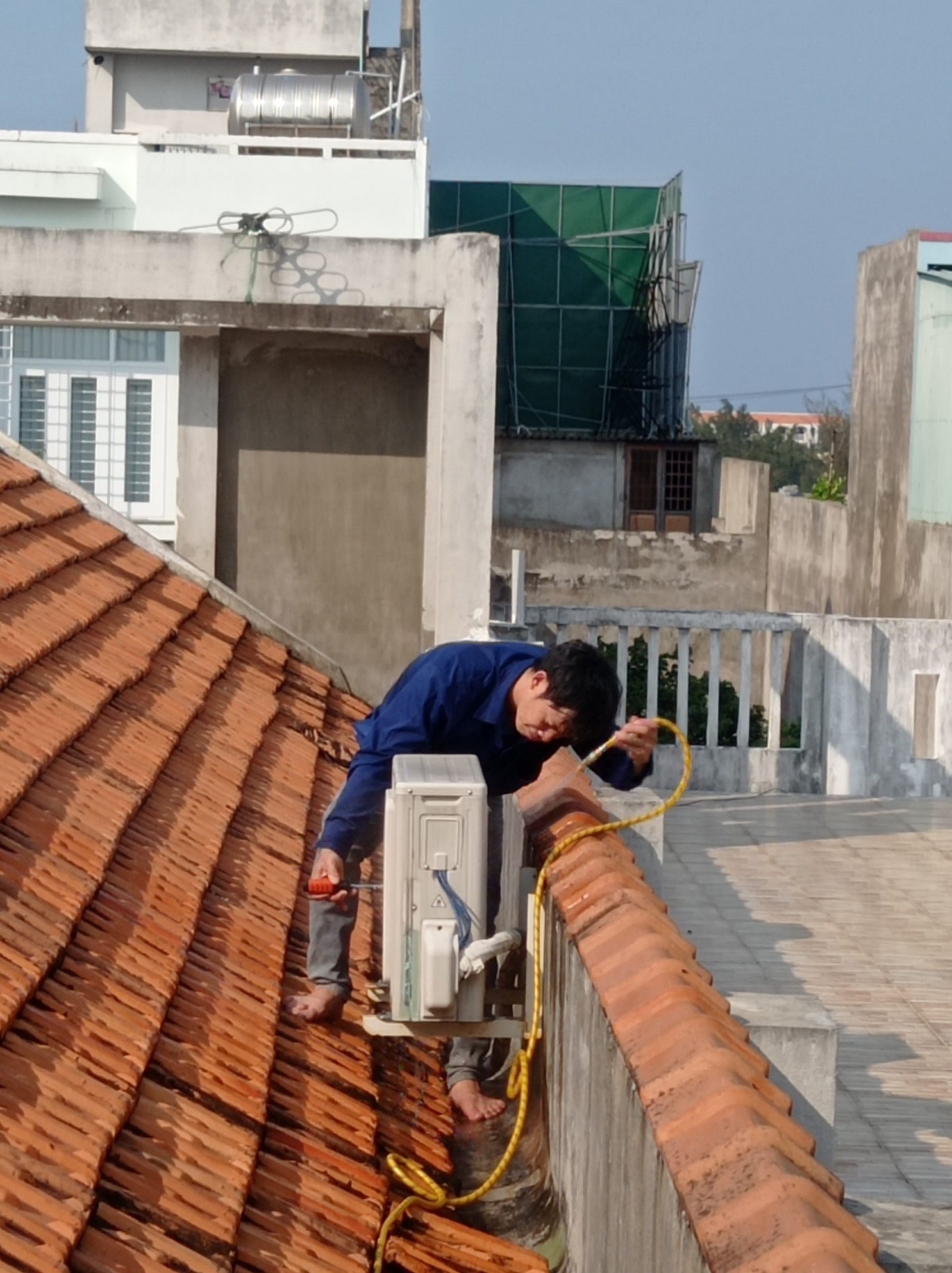 Sửa chữa máy lạnh tận nơi